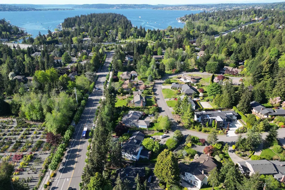 Photographic view of Clyde Hill