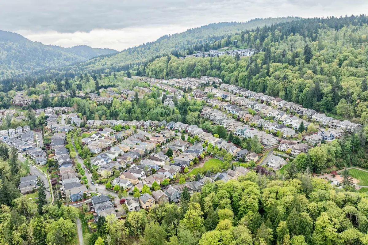 Photographic view of Issaquah Highlands