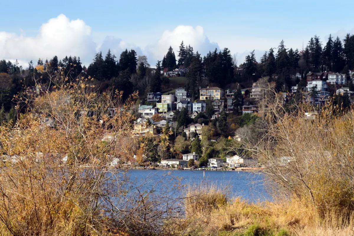 Lake Washington shoreline near Juanita and Finn Hill