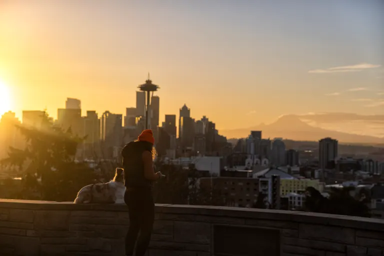 Seattle skyline and Mount Rainier at sunrise from Kerry Park